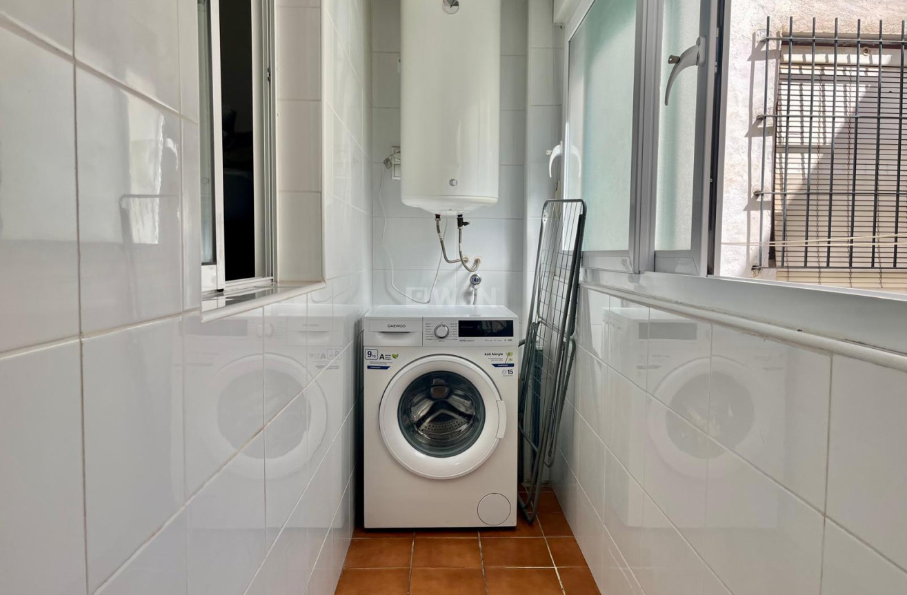 Resale - Apartment / flat - Rojales