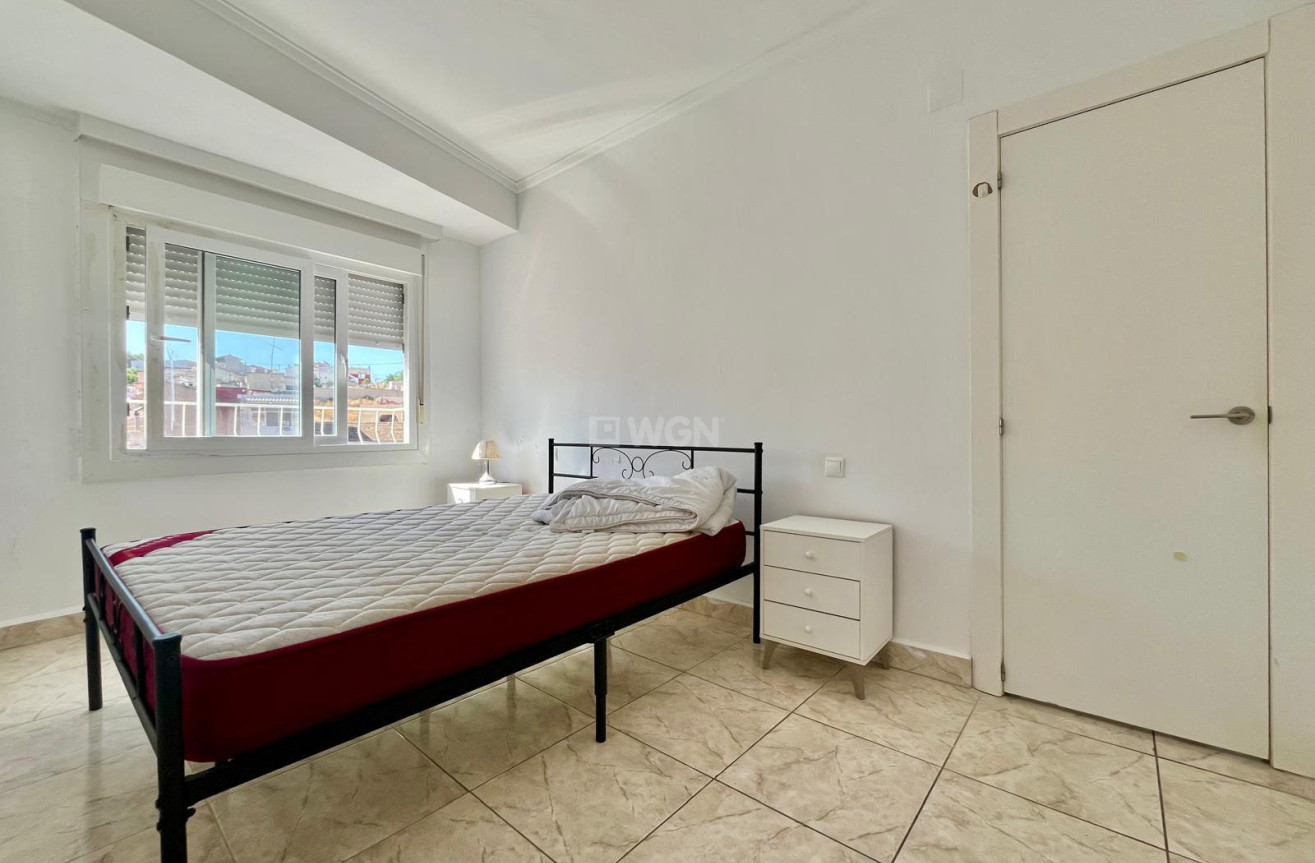 Resale - Apartment / flat - Rojales