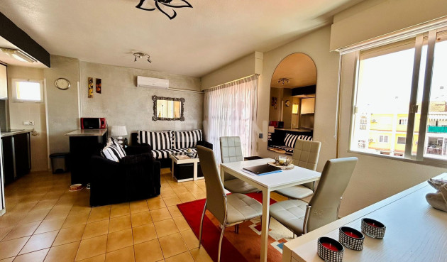 Odsprzedaż - Mieszkanie w bloku - Torrevieja - Costa Blanca