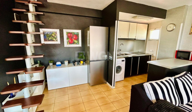 Odsprzedaż - Mieszkanie w bloku - Torrevieja - Costa Blanca