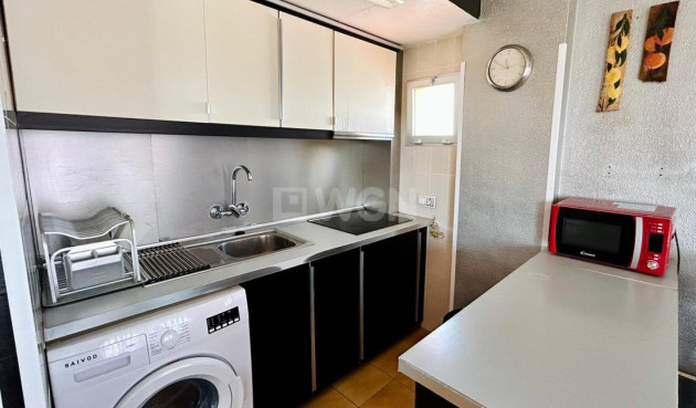 Odsprzedaż - Mieszkanie w bloku - Torrevieja - Costa Blanca