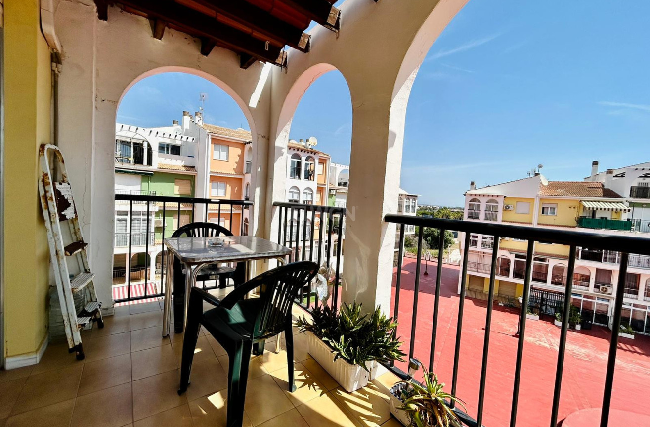 Odsprzedaż - Mieszkanie w bloku - Torrevieja - Costa Blanca