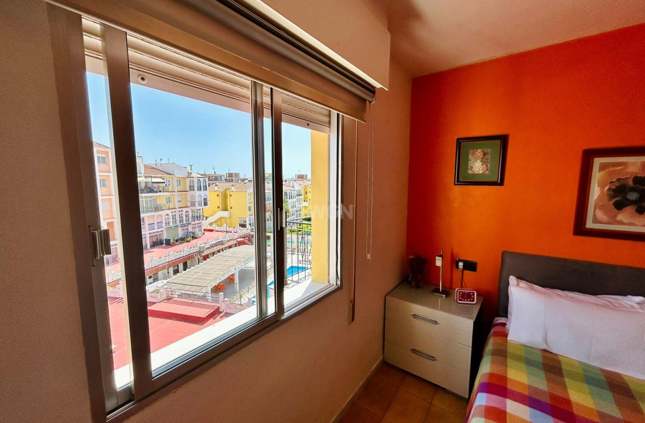 Odsprzedaż - Mieszkanie w bloku - Torrevieja - Costa Blanca