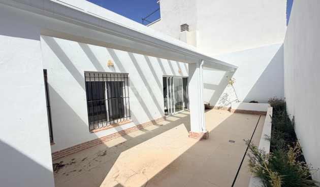 Odsprzedaż - Kamienica - Catral - Costa Blanca