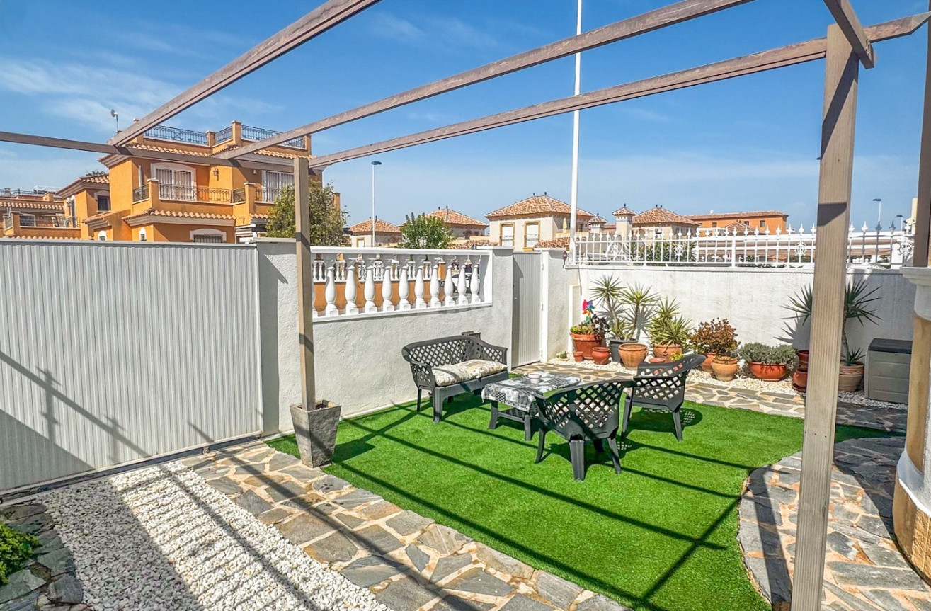 Odsprzedaż - Kamienica - Torrevieja - Costa Blanca