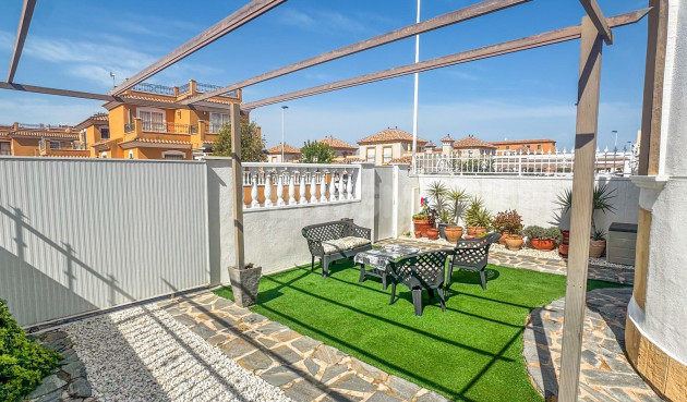Odsprzedaż - Kamienica - Torrevieja - Costa Blanca