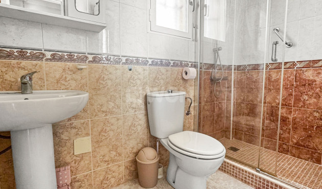 Odsprzedaż - Kamienica - Torrevieja - Costa Blanca