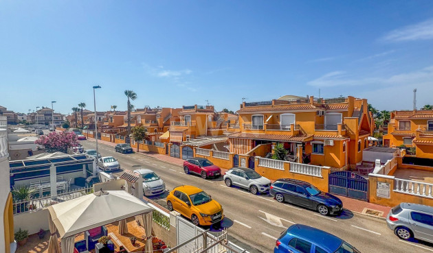 Odsprzedaż - Kamienica - Torrevieja - Costa Blanca