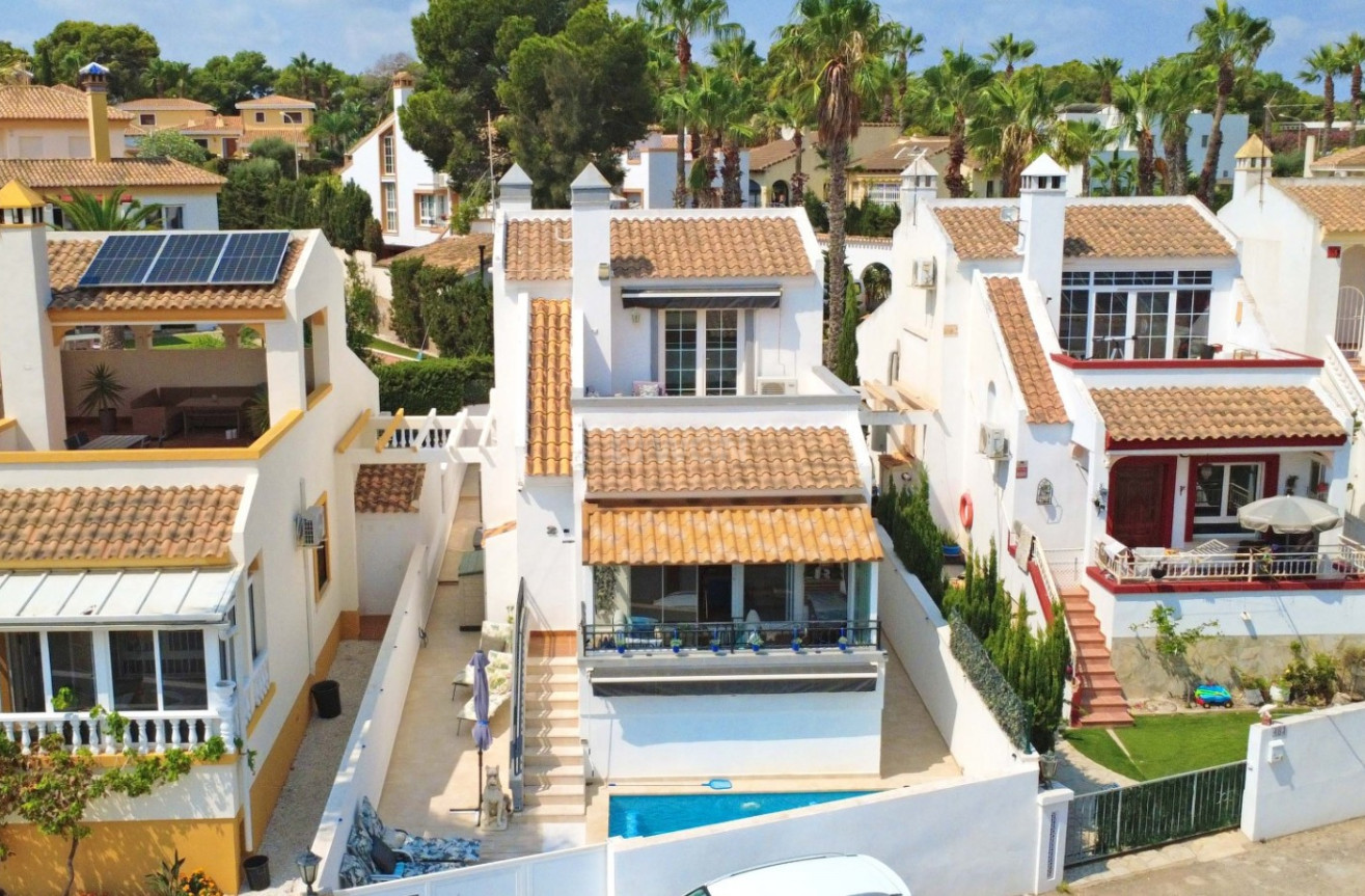 Odsprzedaż - Villa - Orihuela Costa - Costa Blanca