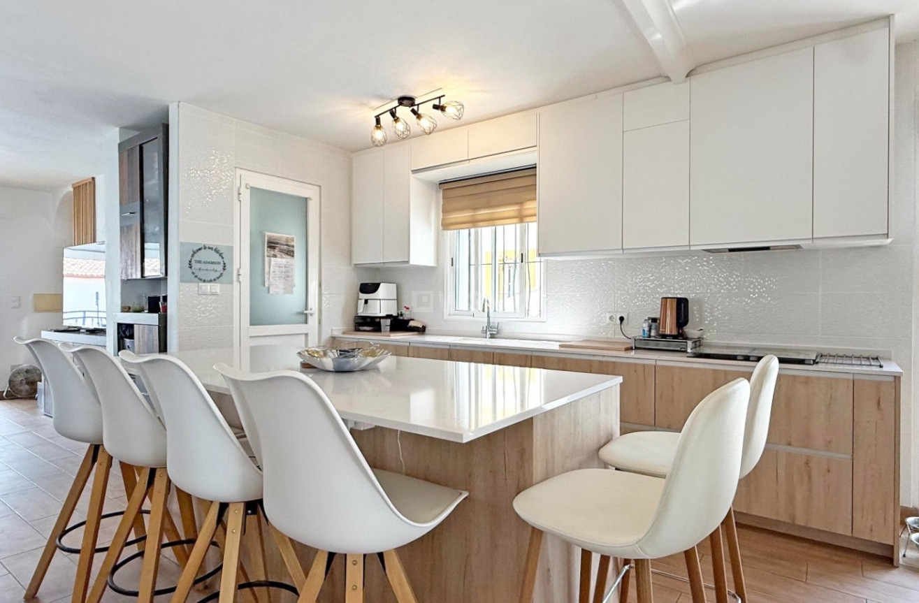 Odsprzedaż - Villa - Orihuela Costa - Costa Blanca