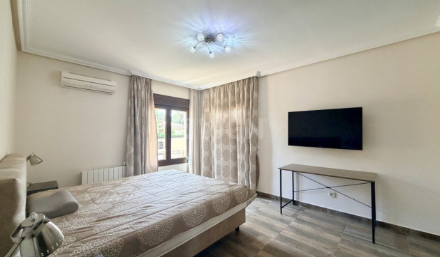 Odsprzedaż - Villa - Orihuela Costa - Costa Blanca