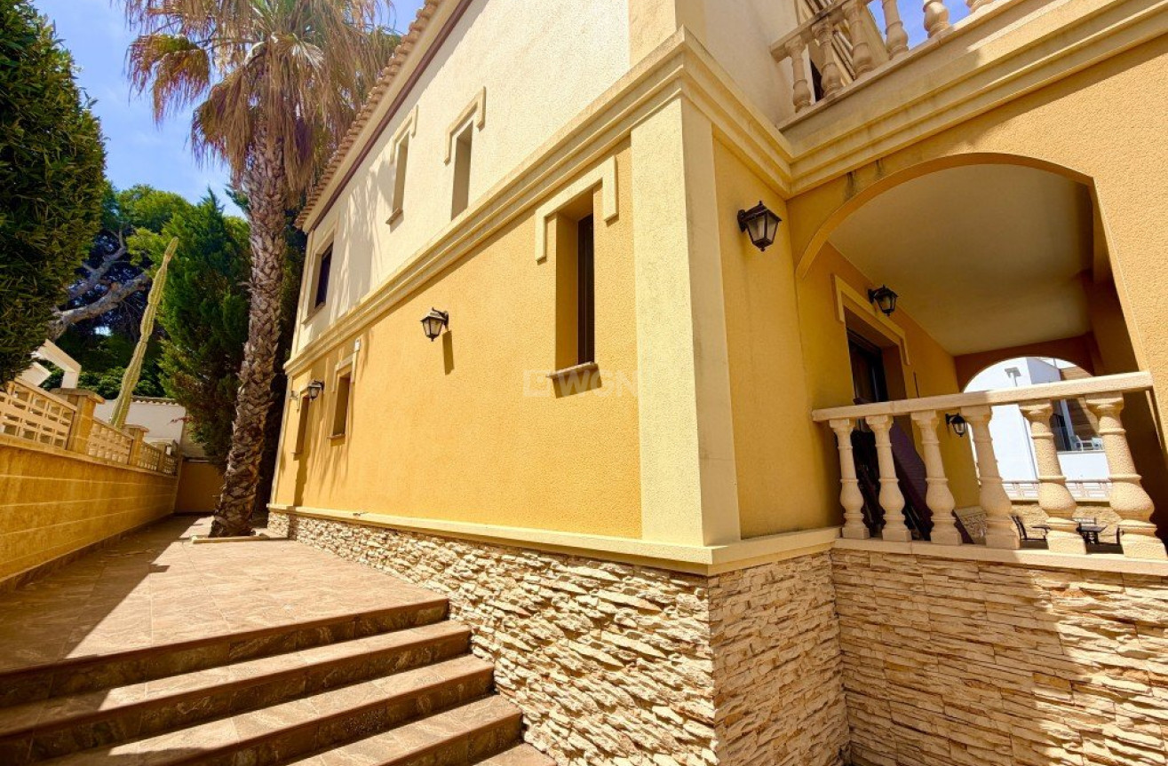 Odsprzedaż - Villa - Orihuela Costa - Costa Blanca