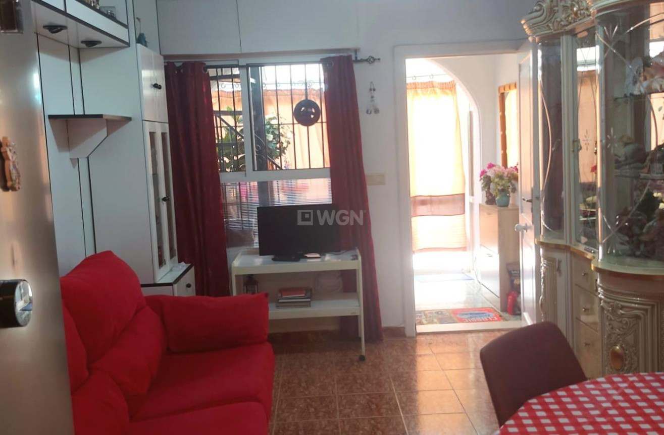 Odsprzedaż - Bungalow - Torrevieja - Los Balcones