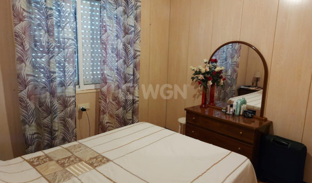 Odsprzedaż - Bungalow - Torrevieja - Los Balcones
