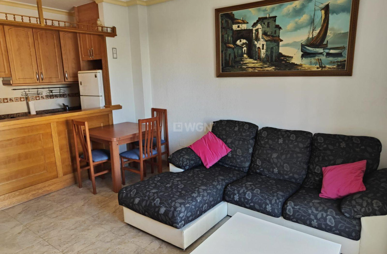 Odsprzedaż - Mieszkanie w bloku - Torrevieja - La Mata