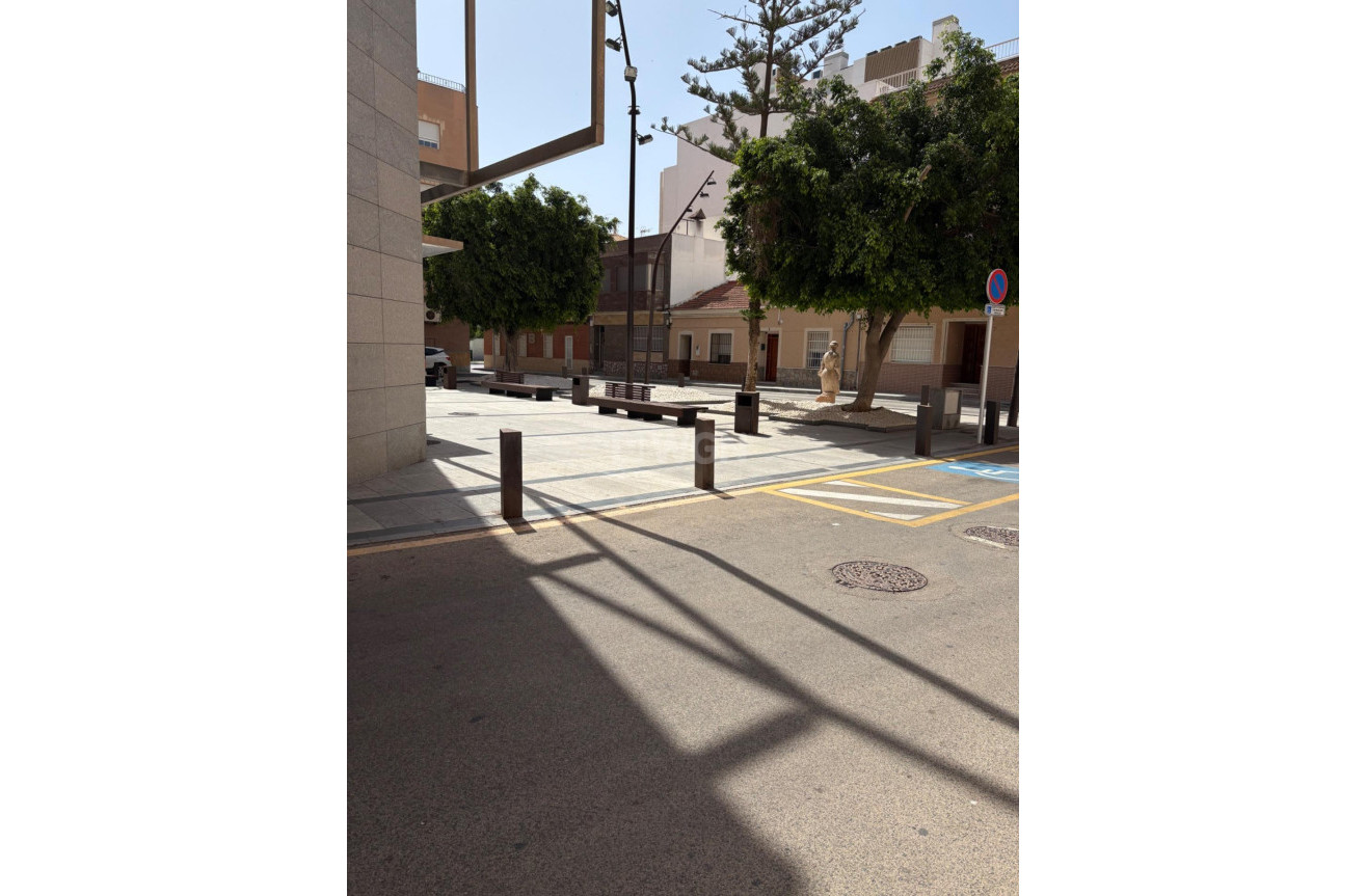 Odsprzedaż - Mieszkanie w bloku - Torrevieja - La Mata