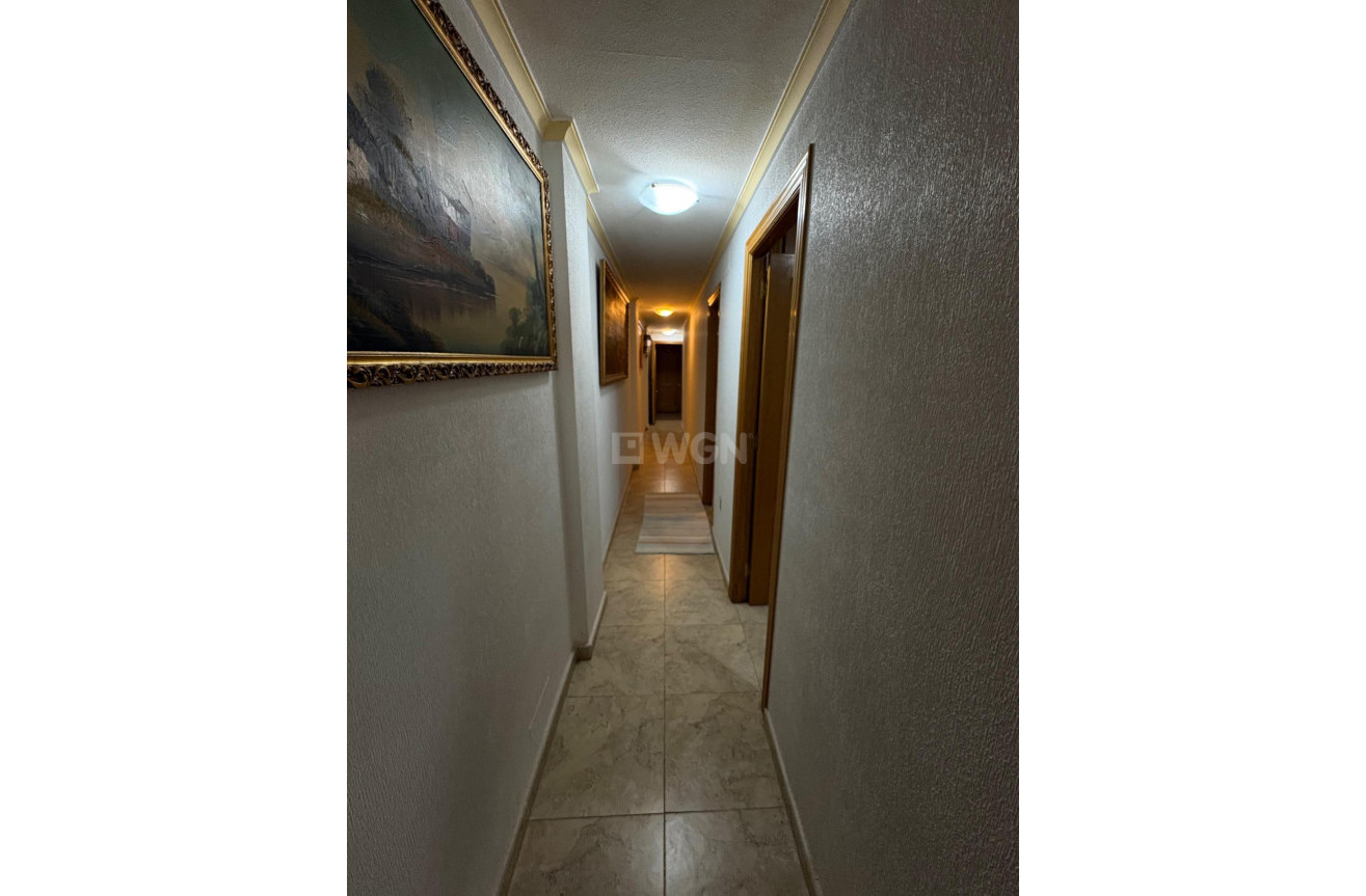 Odsprzedaż - Mieszkanie w bloku - Torrevieja - La Mata