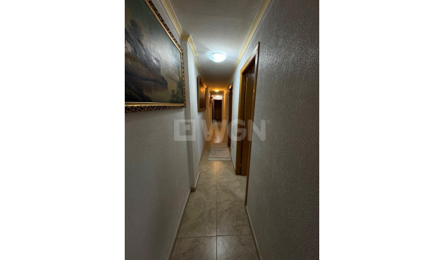 Odsprzedaż - Mieszkanie w bloku - Torrevieja - La Mata