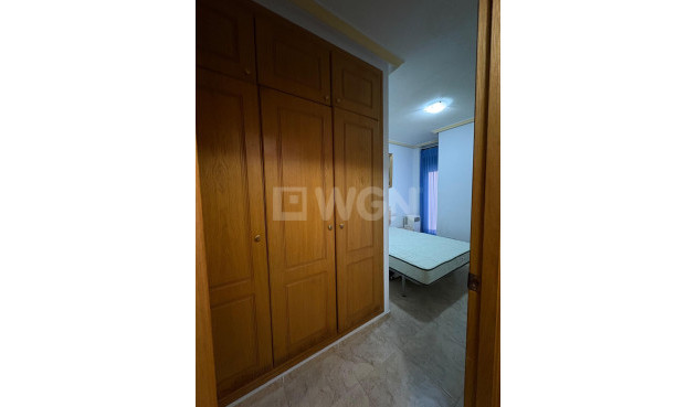 Odsprzedaż - Mieszkanie w bloku - Torrevieja - La Mata
