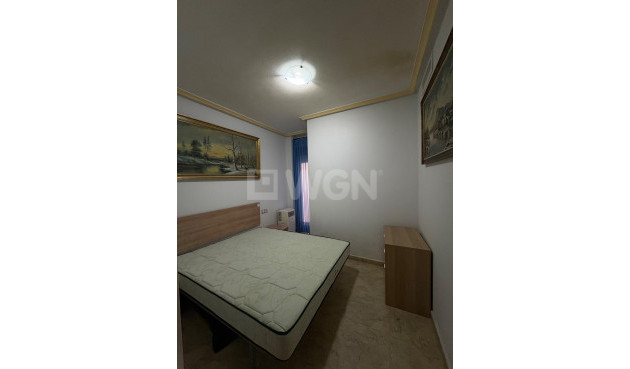 Odsprzedaż - Mieszkanie w bloku - Torrevieja - La Mata