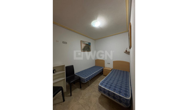 Odsprzedaż - Mieszkanie w bloku - Torrevieja - La Mata