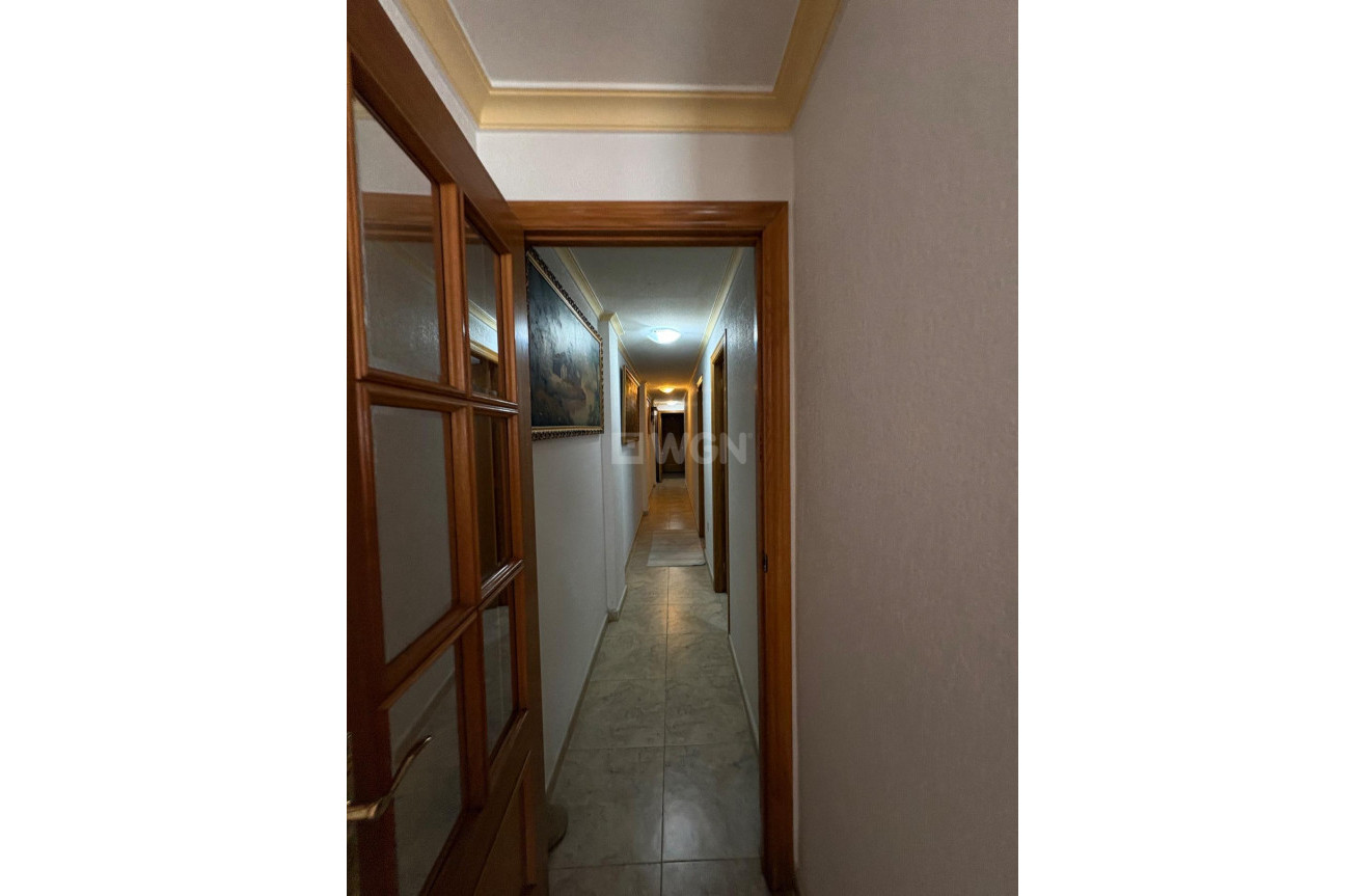 Odsprzedaż - Mieszkanie w bloku - Torrevieja - La Mata