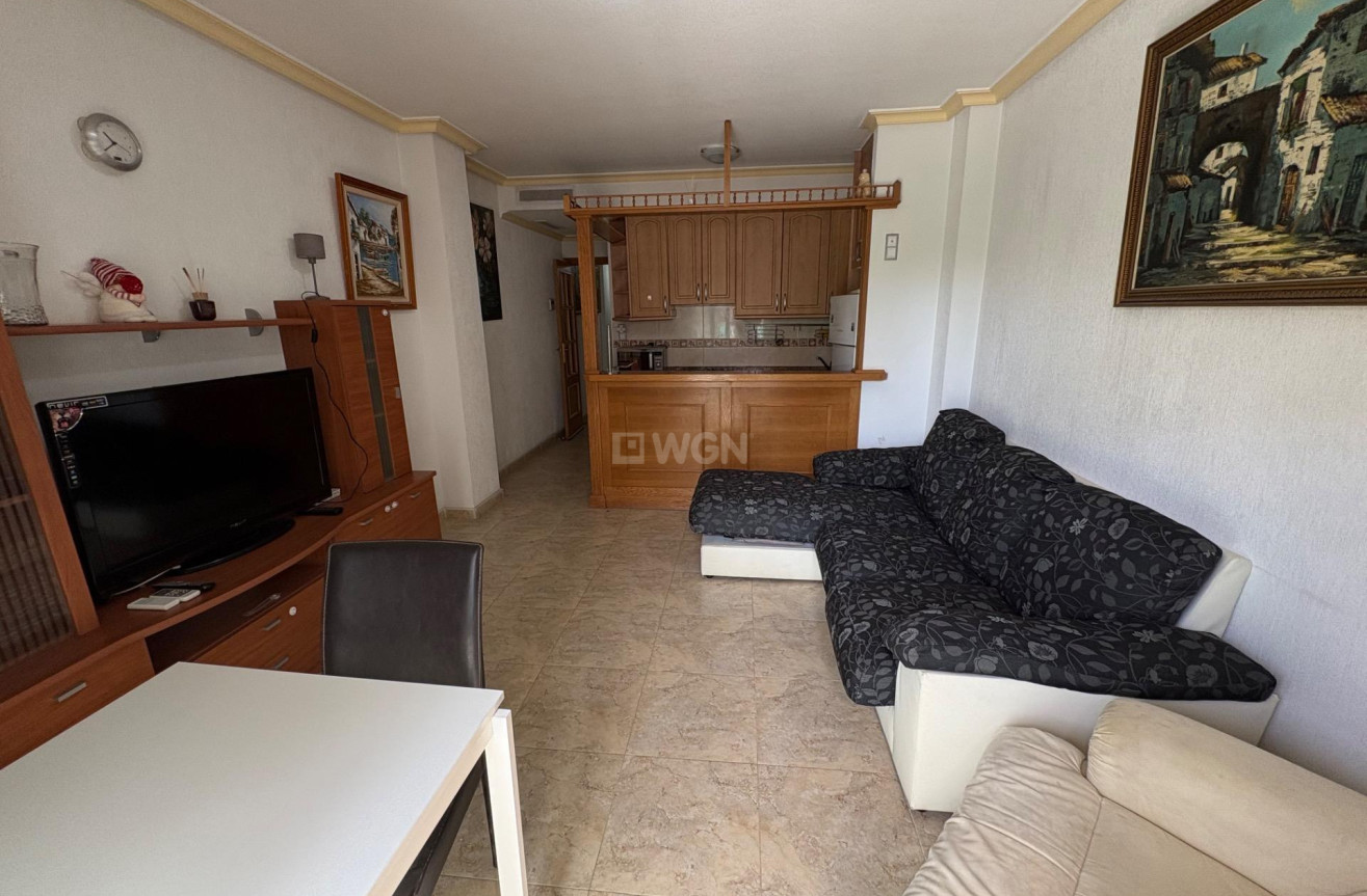 Odsprzedaż - Mieszkanie w bloku - Torrevieja - La Mata