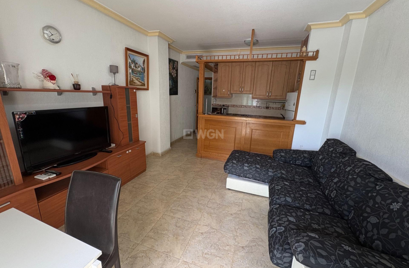 Odsprzedaż - Mieszkanie w bloku - Torrevieja - La Mata