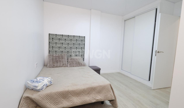 Resale - Apartment / flat - Torrevieja - Costa Blanca