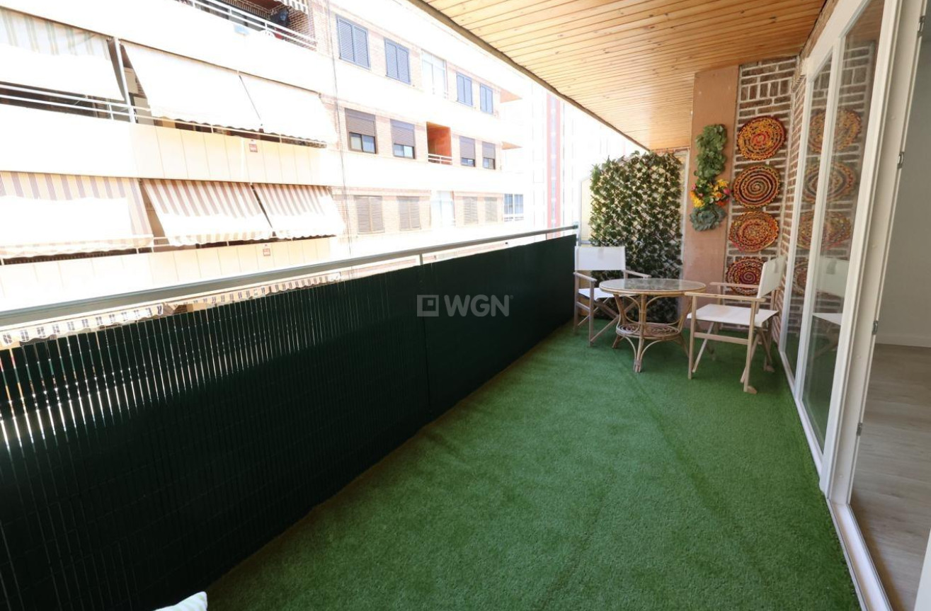 Resale - Apartment / flat - Torrevieja - Costa Blanca