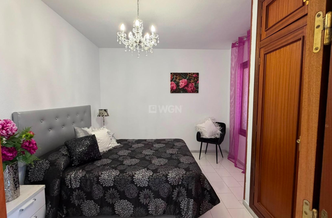 Odsprzedaż - Mieszkanie w bloku - Torrevieja - Torreblanca