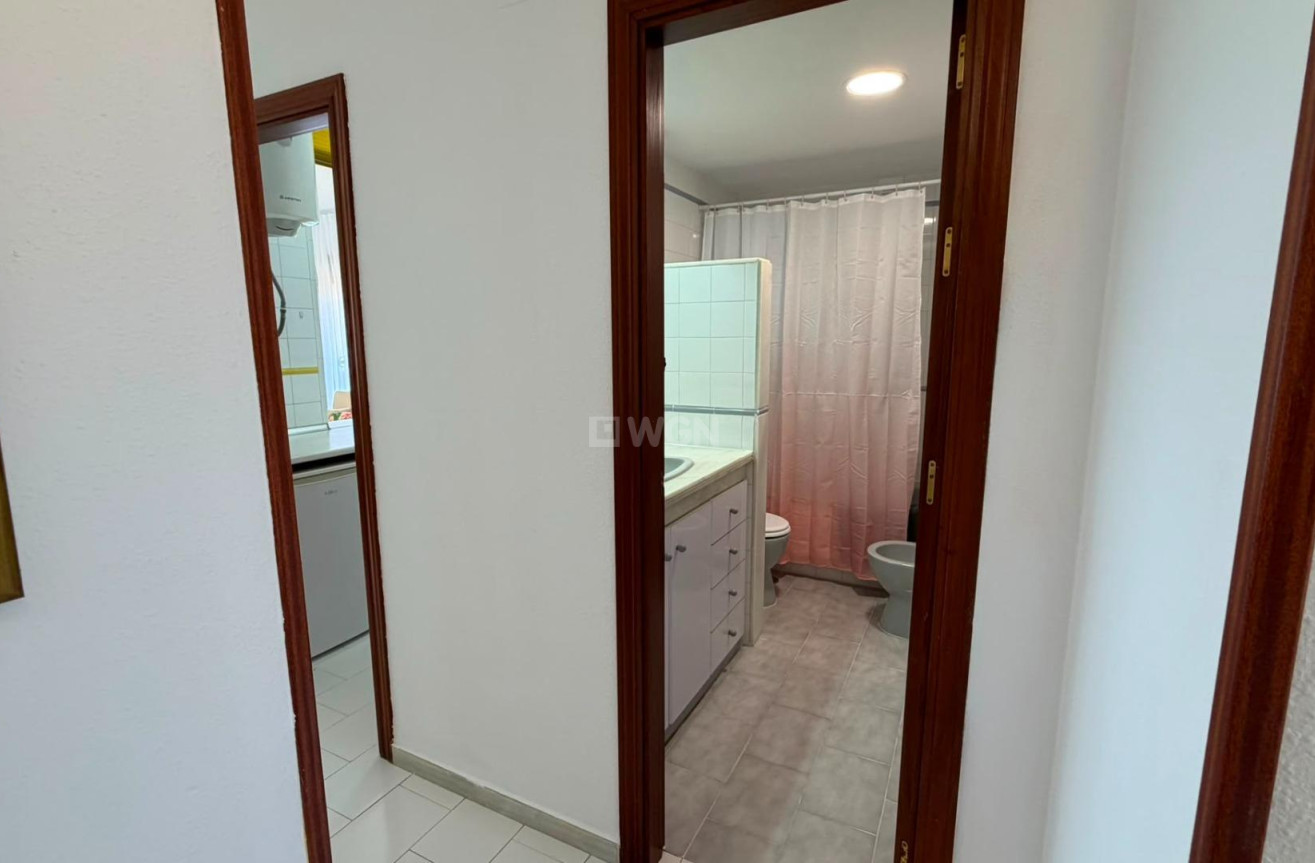 Odsprzedaż - Mieszkanie w bloku - Torrevieja - Torreblanca