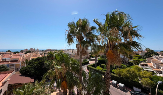 Odsprzedaż - Mieszkanie w bloku - Torrevieja - Torreblanca