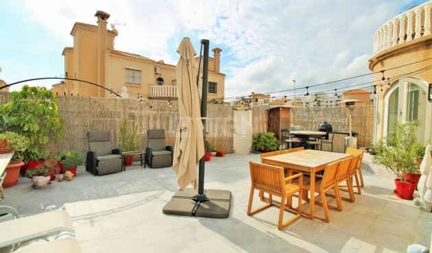 Odsprzedaż - Kamienica - Villamartin - Costa Blanca