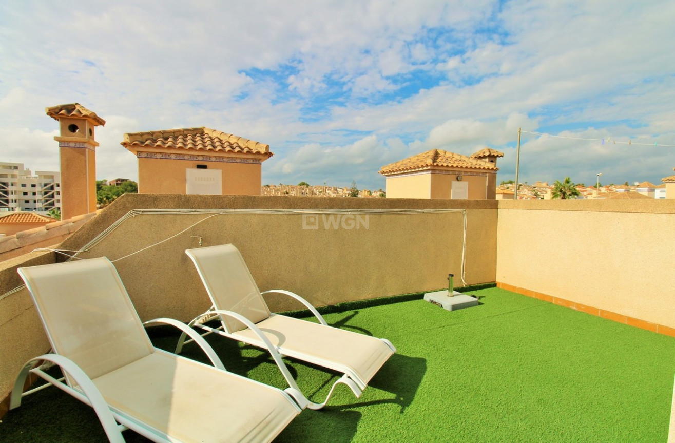 Odsprzedaż - Kamienica - Villamartin - Costa Blanca