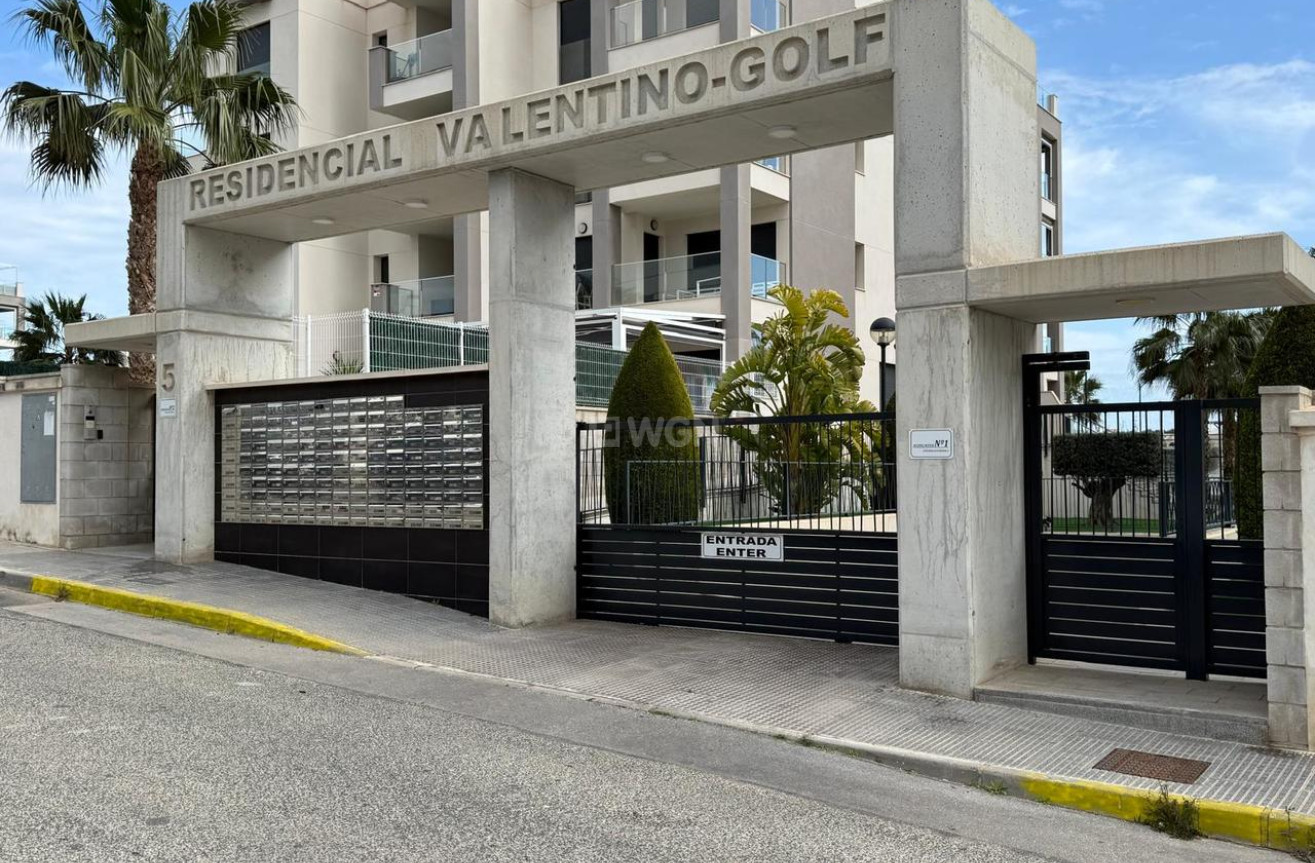 Resale - Apartment / flat - Villamartin - Costa Blanca