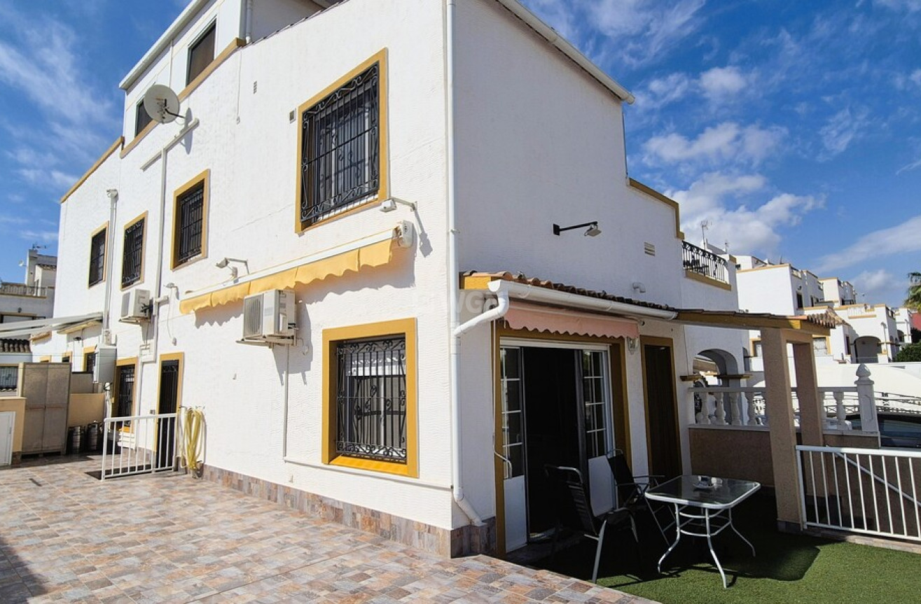 Odsprzedaż - Villa - Torrevieja - Costa Blanca