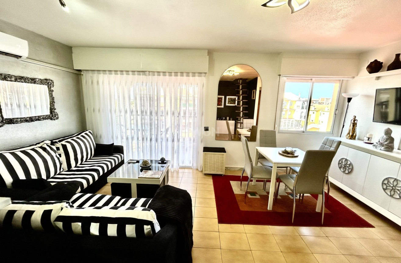 Odsprzedaż - Mieszkanie w bloku - Torrevieja - Costa Blanca