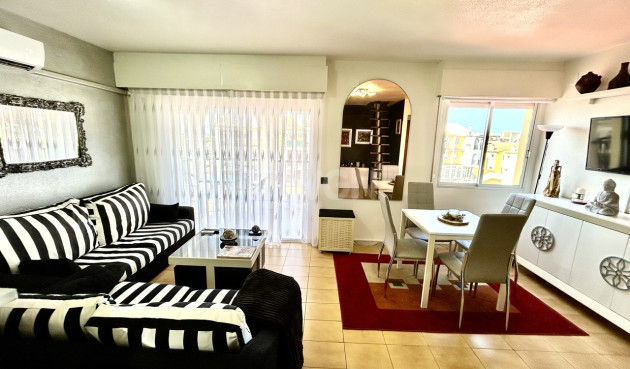 Odsprzedaż - Mieszkanie w bloku - Torrevieja - Costa Blanca