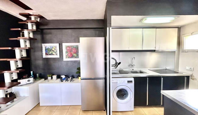 Odsprzedaż - Mieszkanie w bloku - Torrevieja - Costa Blanca