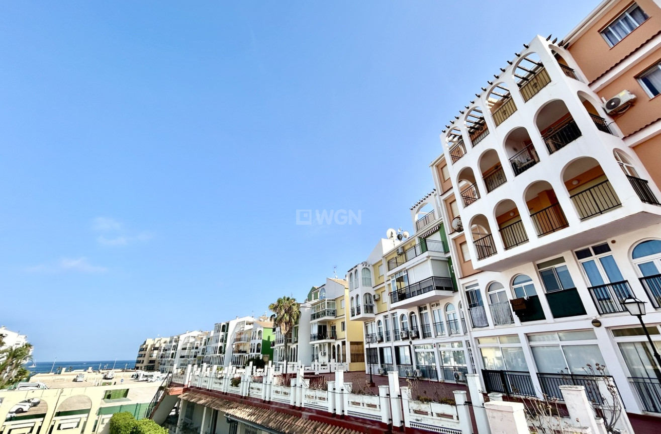Odsprzedaż - Mieszkanie w bloku - Torrevieja - Costa Blanca