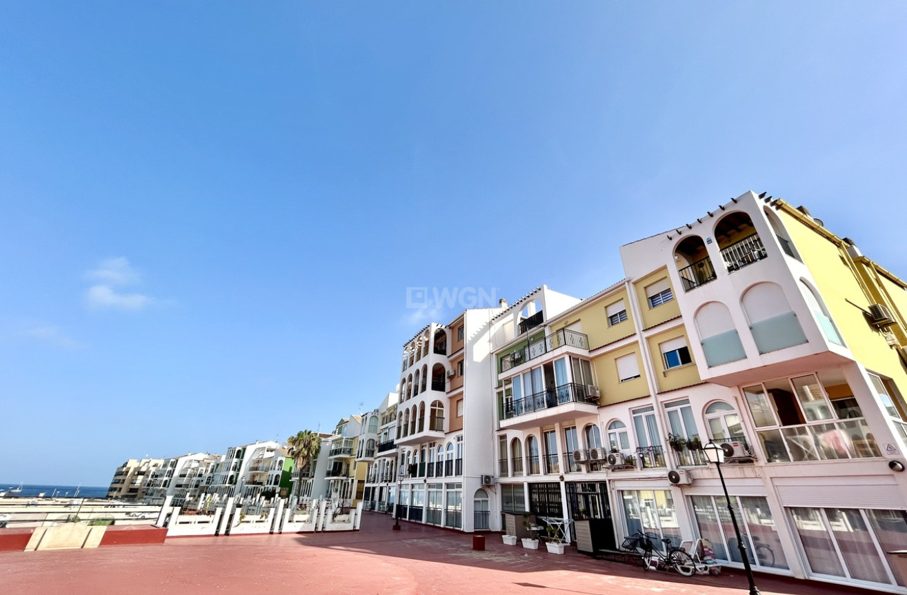 Odsprzedaż - Mieszkanie w bloku - Torrevieja - Costa Blanca