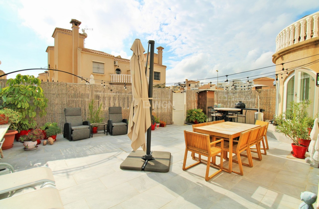 Odsprzedaż - Kamienica - Villamartin - Costa Blanca