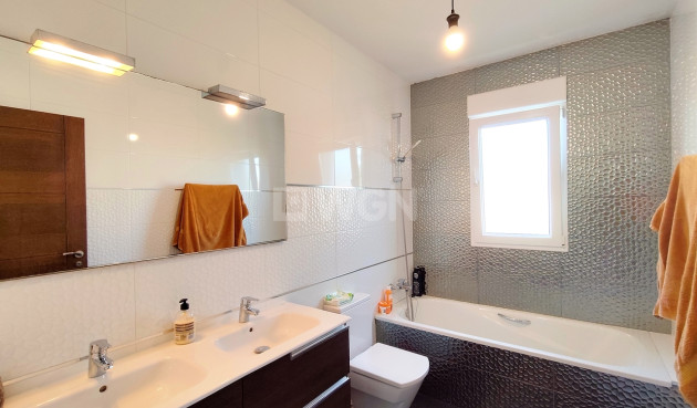 Odsprzedaż - Villa - Ciudad Quesada - Costa Blanca