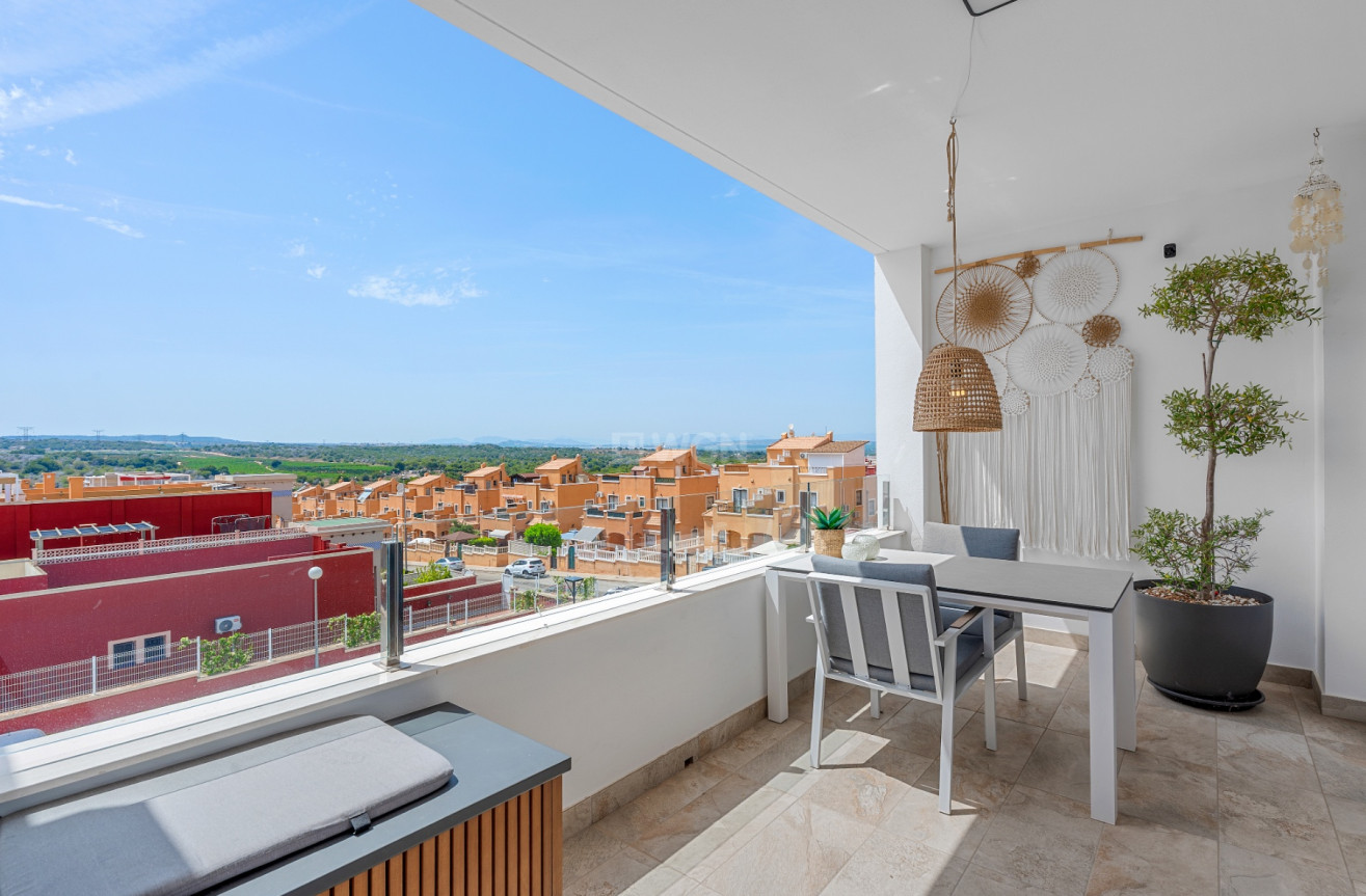 Odsprzedaż - Mieszkanie w bloku - Torrevieja - Costa Blanca