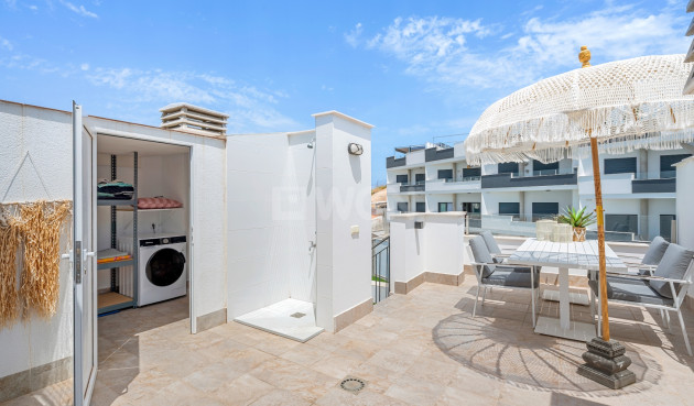Odsprzedaż - Mieszkanie w bloku - Torrevieja - Costa Blanca
