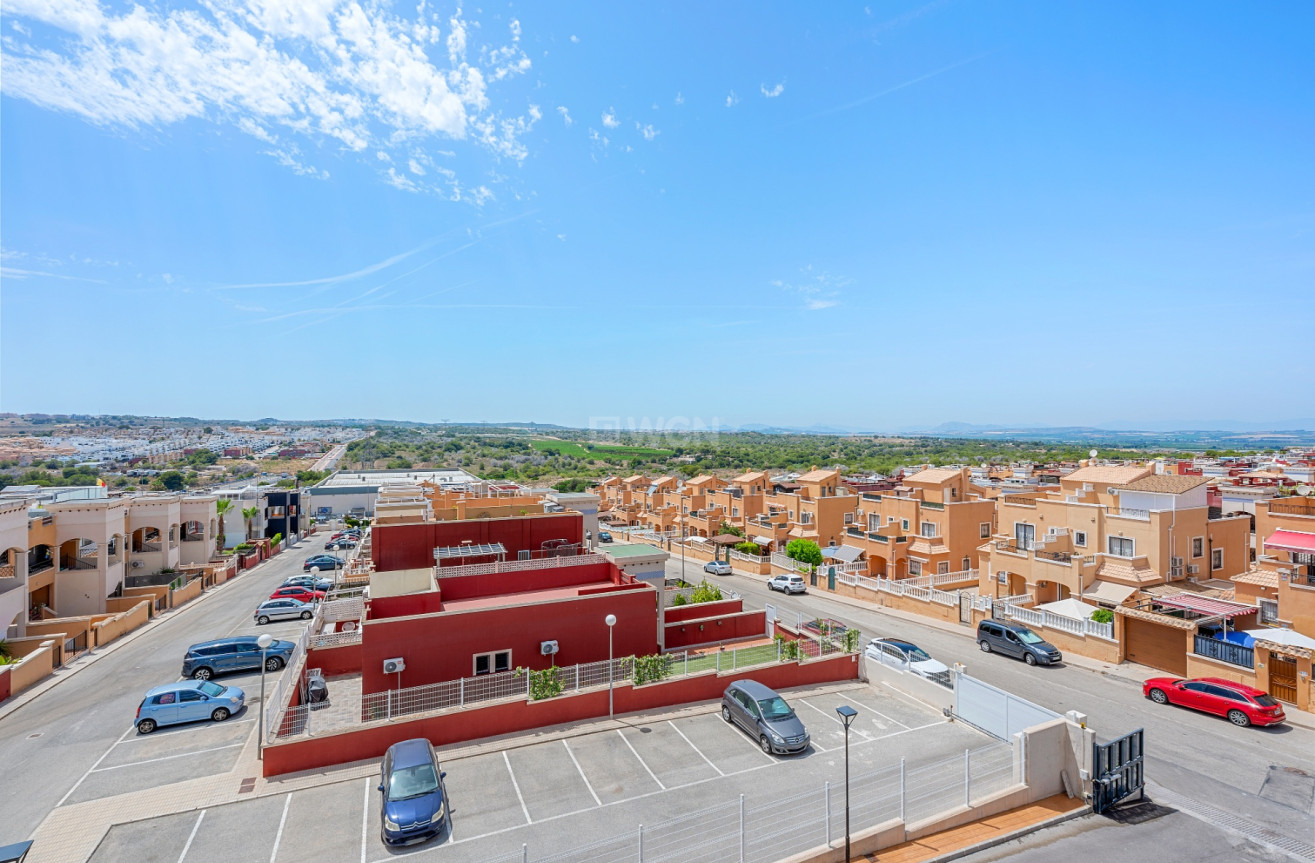 Odsprzedaż - Mieszkanie w bloku - Torrevieja - Costa Blanca