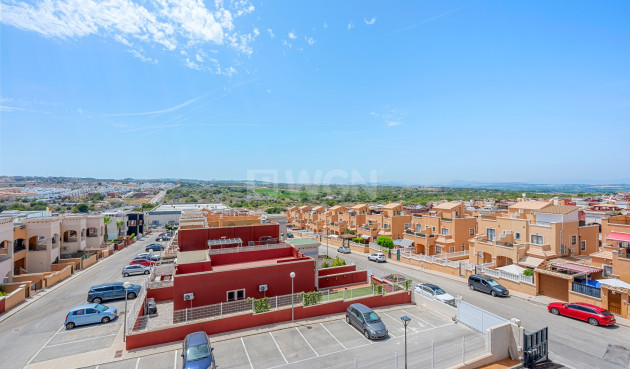 Odsprzedaż - Mieszkanie w bloku - Torrevieja - Costa Blanca