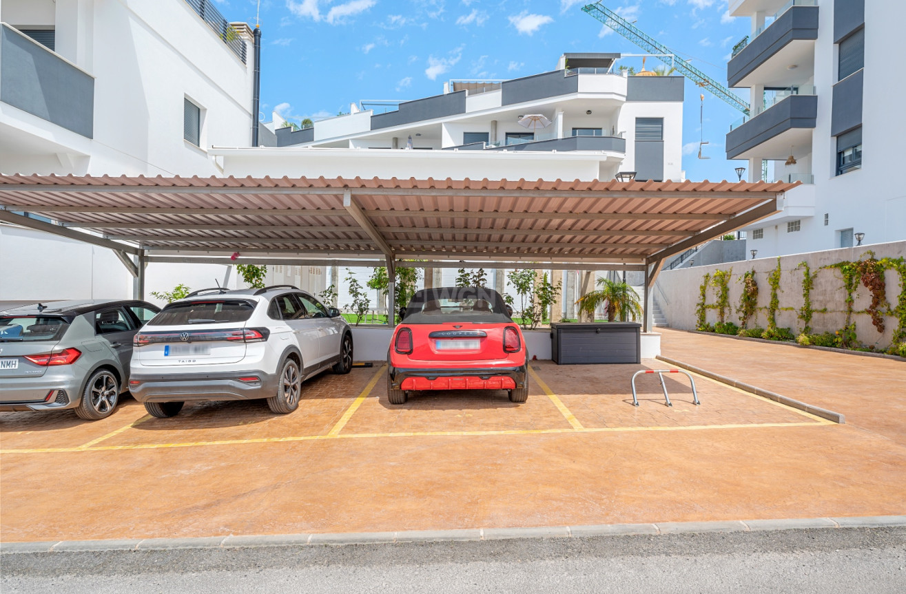 Odsprzedaż - Mieszkanie w bloku - Torrevieja - Costa Blanca
