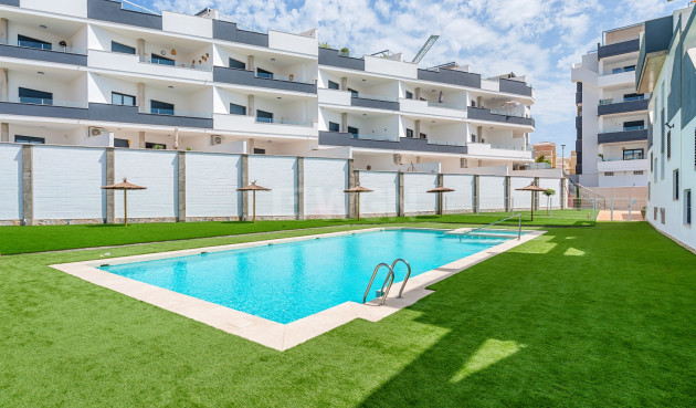 Odsprzedaż - Mieszkanie w bloku - Torrevieja - Costa Blanca